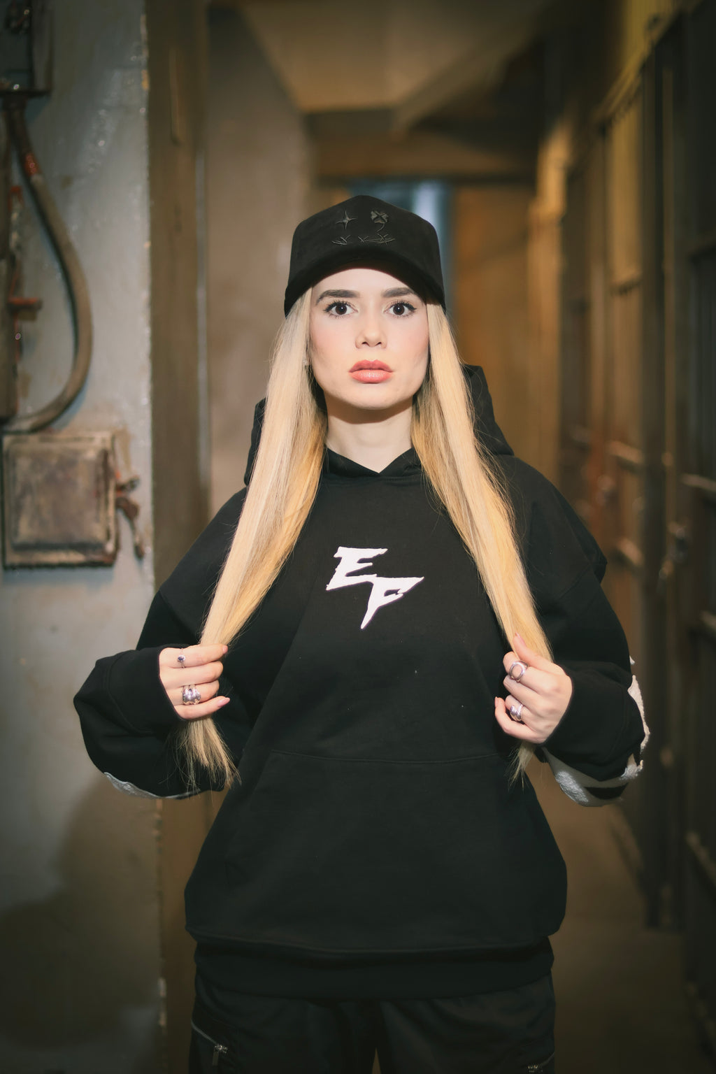 Gorra negra Exotic Face